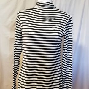 Black and white striped tunic XXS